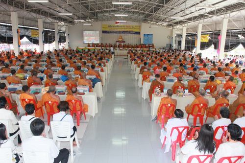 ภาพ No.3426:	พิธีถวายสังฆทานแด่คณะสงฆ์ 286 วัด ใน 4 จังหวัดภาคใต้ ครั้งที่ 66