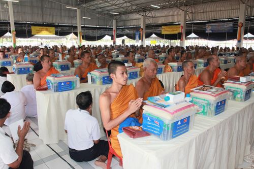 ภาพ No.3432:	พิธีถวายสังฆทานแด่คณะสงฆ์ 286 วัด ใน 4 จังหวัดภาคใต้ ครั้งที่ 66