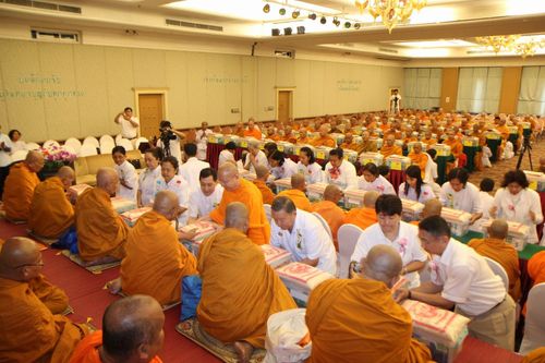 ภาพ No.3450:พิธีถวายสังฆทานแด่คณะสงฆ์ 286 วัด ใน 4 จังหวัดภาคใต้ ครั้งที่ 67