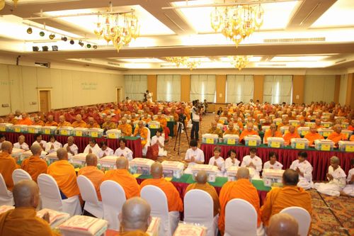 ภาพ No.3447:พิธีถวายสังฆทานแด่คณะสงฆ์ 286 วัด ใน 4 จังหวัดภาคใต้ ครั้งที่ 67