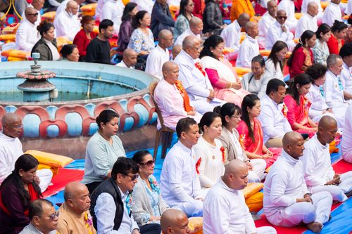 ภาพ No.313415:วันพฤหัสบดีที่ 12 มีนาคม พ.ศ. 2569 พิธีมอบบาตรและผ้าไตรในโครงการบรรพชาสามเณร 500 รูป  ณ นาคบาฮาล (Nagbahal) ประเทศเนปาล