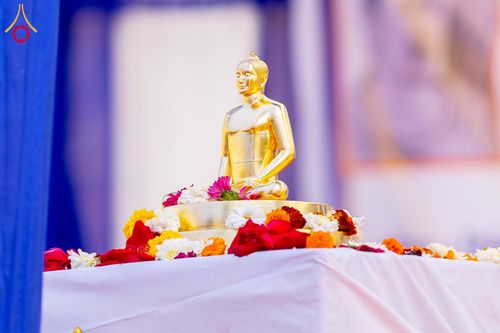 ภาพ No.283749:วันที่ 6-7 ธันวาคม พ.ศ. 2568  พิธีรับมอบหนังสือแสดงเจตจำนงถวายสิทธิครอบครองและใช้ประโยชน์วัดสันติวัน เมืองนาคปูร์  พิธีจุดโคมประทีปถวายเป็นพุทธบูชา และอุทิศบุญกุศลแด่ ดร.บี.อาร์. อัมเบดการ์  พิธีบูชาข้าวพระถ่ายทอดสดจากประเทศไทย