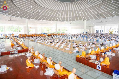 ภาพ No.339363:วันที่ 14 กรกฎาคม พ.ศ.2569 พิธีบุพเปตพลี ครั้งที่ 185 ณ หอฉันคุณยายอาจารย์ฯ วัดพระธรรมกาย