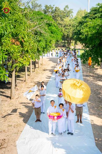 ภาพ No.285711:วันพุธที่ 10 ธันวาคม พ.ศ.2568  พิธีตอกเสาเข็มมงคลต้นสุดท้าย รองรับองค์พระเจดีย์เพื่อสร้างสันติภาพโลก ณ ศูนย์ปฏิบัติธรรมและศูนย์อบรมเยาวชน ชัยนาท