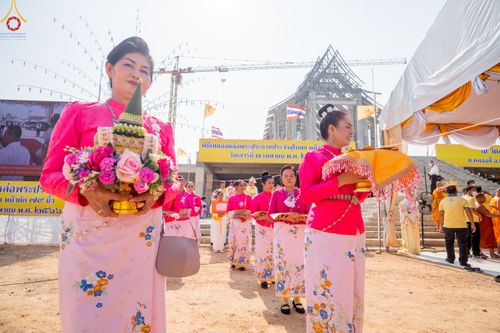 ภาพ No.79488:พิธีเททองหล่อพระประธาน ประจำอุโบสถวัดสายสุวพรรณ ณ มณฑลพิธีฯ ธรรมอุทยาน สัตตมหาสถาน หน้าอุโบสถวัดสายสุวพรรณ ต.คลองสี่ อ.คลองหลวง จ.ปทุมธานี วันเสาร์ที่ 1 เมษายน พ.ศ. 2566