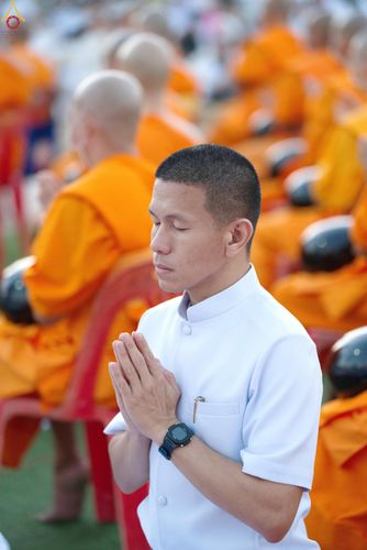 ภาพ No.282480:วันที่ 19 -20 ธันวาคม พ.ศ.2568 เบื้องหลังความสำเร็จ ของการจัดงานตักบาตร พระ 10,000 รูป Skywalk กาญจนบุรี