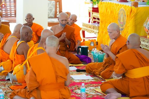 ภาพ No.280473:วันที่ 4 ธันวาคม พ.ศ. 2568 พิธีอุปสมบทหมู่ ในโครงการบวชบูชาธรรมมหาปูชนียาจารย์ 4 วัด ในจังหวัดบุรีรัมย์