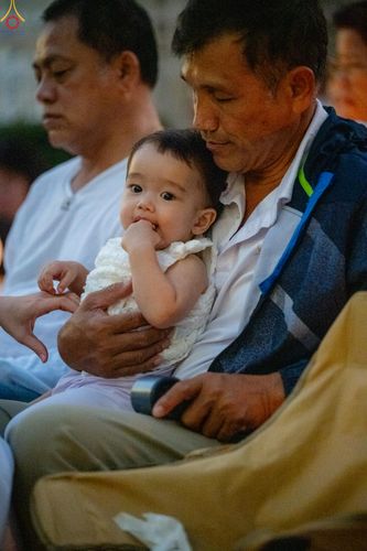 ภาพ No.297082:วันที่ 17 มกราคม พ.ศ. 2569 พิธีจุดประทีปถวายเป็นพุทธบูชา และบูชาธรรมมหาปูชนียาจารย์ (ภาพชุดที่ 2) ณ วัดโบสถ์บน ต.บางคูเวียง จ.นนทบุรี อนุสรณ์สถานลำดับที่ 4 สถานที่เกิดด้วยกายธรรม ในโครงการธรรมยาตรา กตัญญูบูชา มหาปูชนียาจารย์ พระมงคลเทพมุนี(สด จนฺทสโร) พร