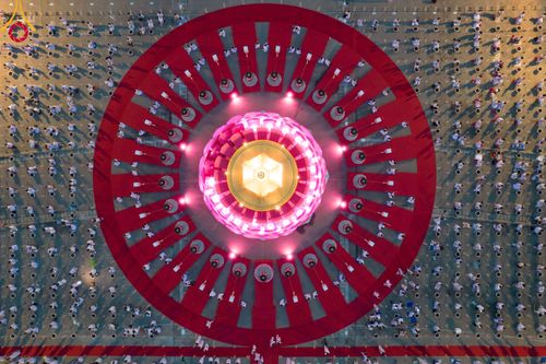 ภาพ No.90249:พิธีจุดประทีป 20,000 ดวง บูชาพระมหาธรรมกายเจดีย์ และบูชาพระมงคลเทพมุนี(สด จนฺทสโร) พระผู้ปราบมาร วันอังคารที่ 10 ตุลาคม พ.ศ. 2566 ณ ลานธรรมพระมหาธรรมกายเจดีย์ วัดพระธรรมกาย จ.ปทุมธานี