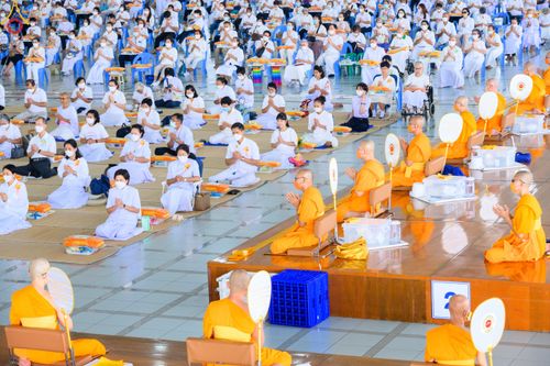 ภาพ No.78075:พิธีบุพเปตพลี ครั้งที่ 132 เพื่ออุทิศบุญกุศลแด่บรรพบุรุษผู้ล่วงลับ วันที่ 21 มีนาคม พ.ศ. 2566 ณ วัดพระธรรมกาย