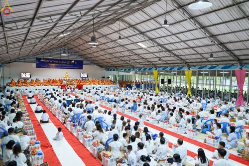 ภาพ No.82235:พิธีตักบาตรพระ 1,000 รูป ปีที่ 8 วันเสาร์ที่ 10 มิถุนายน 2566 ณ ธุดงคสถานล้านนา อ.สันทราย จ.เชียงใหม่