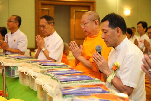 ภาพ No.3508:พิธีถวายสังฆทานแด่คณะสงฆ์ 286 วัด ใน 4 จังหวัดภาคใต้ ครั้งที่ 73