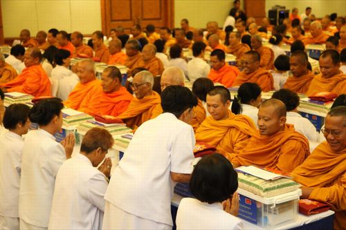 ภาพ No.3512:พิธีถวายสังฆทานแด่คณะสงฆ์ 286 วัด ใน 4 จังหวัดภาคใต้ ครั้งที่ 73