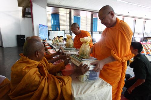 ภาพ No.3518:พิธีถวายสังฆทานแด่คณะสงฆ์ 286 วัด ใน 4 จังหวัดภาคใต้ ครั้งที่ 74