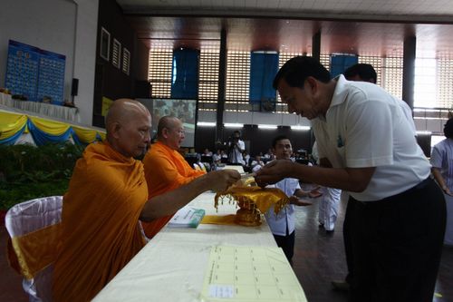 ภาพ No.3520:พิธีถวายสังฆทานแด่คณะสงฆ์ 286 วัด ใน 4 จังหวัดภาคใต้ ครั้งที่ 74