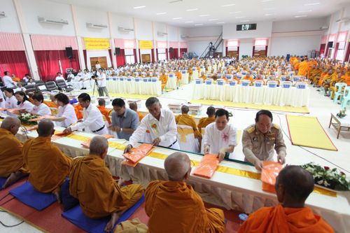 ภาพ No.3522:พิธีถวายสังฆทานแด่คณะสงฆ์ 286 วัด ใน 4 จังหวัดภาคใต้ ครั้งที่ 76