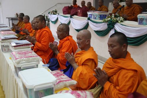 ภาพ No.3531:พิธีถวายสังฆทานแด่คณะสงฆ์ 286 วัด ใน 4 จังหวัดภาคใต้ ครั้งที่ 76