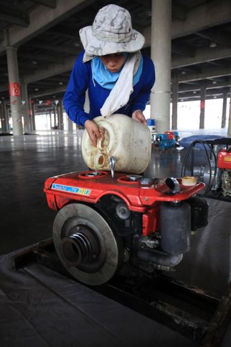 มูลนิธิธรรมกายช่วยภัยน้ำท่วม ปี พ.ศ.2554 ที่วัดเขียนเขต