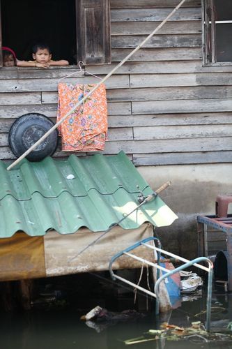 ภาพ No.4119:มูลนิธิธรรมกายช่วยภัยน้ำท่วม ปี พ.ศ.2554 ที่อ.ลาดหลุมแก้ว จ.ปทุมธานี