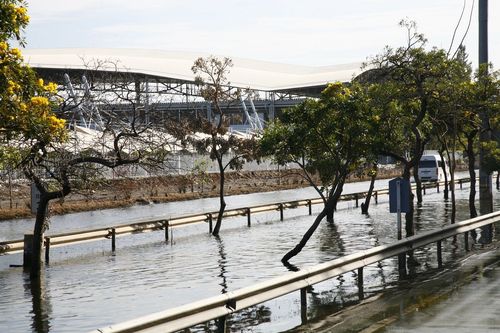 ภาพ No.4157:มูลนิธิธรรมกายช่วยภัยน้ำท่วม ปี พ.ศ.2554 ที่ศาลากลางจ.ปทุมธานีและอ.ลาดหลุมแก้ว จ.ปทุมธานี