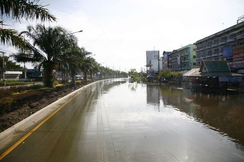 ภาพ No.4163:มูลนิธิธรรมกายช่วยภัยน้ำท่วม ปี พ.ศ.2554 ที่ศาลากลางจ.ปทุมธานีและอ.ลาดหลุมแก้ว จ.ปทุมธานี