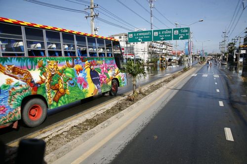 ภาพ No.4203:มูลนิธิธรรมกายช่วยภัยน้ำท่วม ปี พ.ศ.2554 ที่ศาลากลางจ.ปทุมธานีและอ.ลาดหลุมแก้ว จ.ปทุมธานี