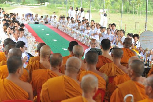 ภาพ No.3536:พิธีถวายสังฆทานแด่คณะสงฆ์ 286 วัด ใน 4 จังหวัดภาคใต้ ครั้งที่ 77
