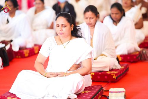 ภาพ No.283834:วันที่ 6-7 ธันวาคม พ.ศ. 2568  พิธีรับมอบหนังสือแสดงเจตจำนงถวายสิทธิครอบครองและใช้ประโยชน์วัดสันติวัน เมืองนาคปูร์  พิธีจุดโคมประทีปถวายเป็นพุทธบูชา และอุทิศบุญกุศลแด่ ดร.บี.อาร์. อัมเบดการ์  พิธีบูชาข้าวพระถ่ายทอดสดจากประเทศไทย