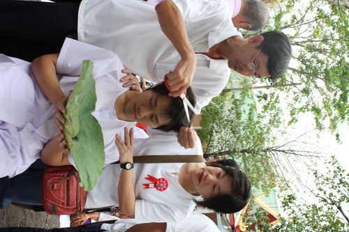 ภาพ No.2170:ตัดปอยผม