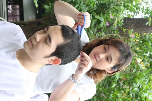 ภาพ No.2169:ตัดปอยผม