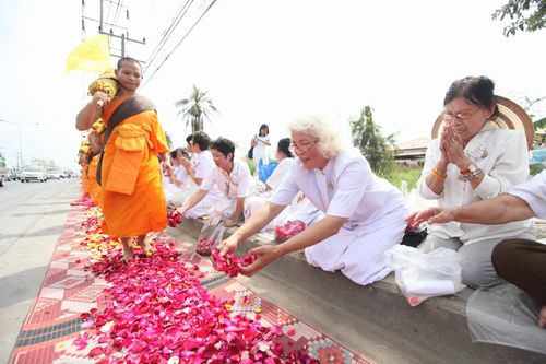 ภาพ No.5448:ประมวลภาพธุดงค์ธรรมชัย 2 มกราคม พ.ศ.2555