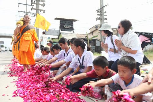 ภาพ No.5447:ประมวลภาพธุดงค์ธรรมชัย 2 มกราคม พ.ศ.2555