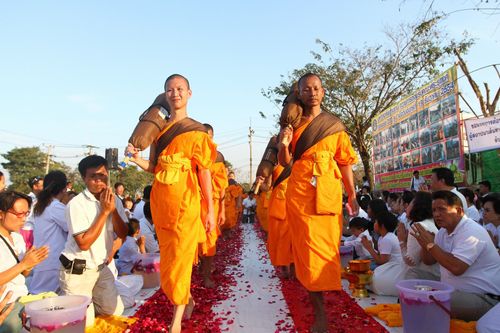 ภาพ No.5475:ประมวลภาพธุดงค์ธรรมชัย 2 มกราคม พ.ศ.2555