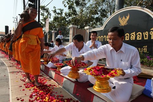 ภาพ No.5554:ประมวลภาพธุดงค์ธรรมชัย 6 มกราคม พ.ศ.2555