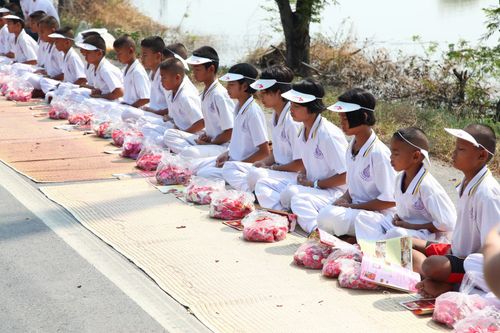 ภาพ No.5535:ประมวลภาพธุดงค์ธรรมชัย 6 มกราคม พ.ศ.2555