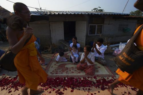 ภาพ No.5552:ประมวลภาพธุดงค์ธรรมชัย 6 มกราคม พ.ศ.2555