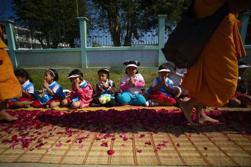 ภาพ No.5726:ประมวลภาพธุดงค์ธรรมชัย 9 มกราคม พ.ศ.2555