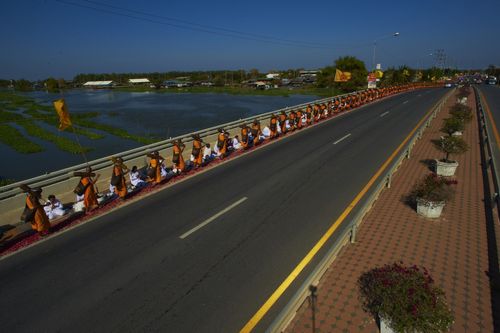 ภาพ No.5729:ประมวลภาพธุดงค์ธรรมชัย 9 มกราคม พ.ศ.2555