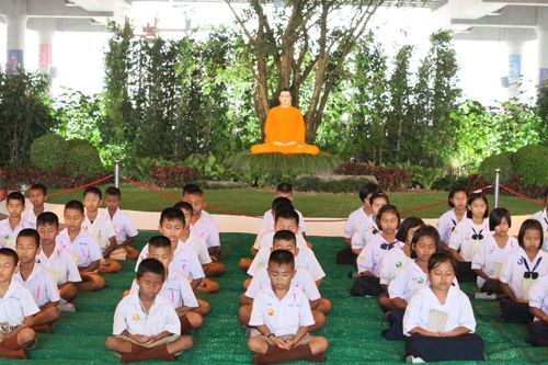 ภาพ No.1468:ปฏิบัติธรรม