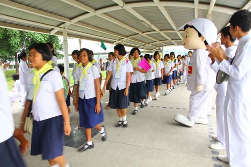 ภาพ No.1732:เจ้าหน้าที่อาสาสมัคร