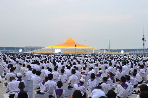 ภาพ No.1499:ปฏิบัติธรรม