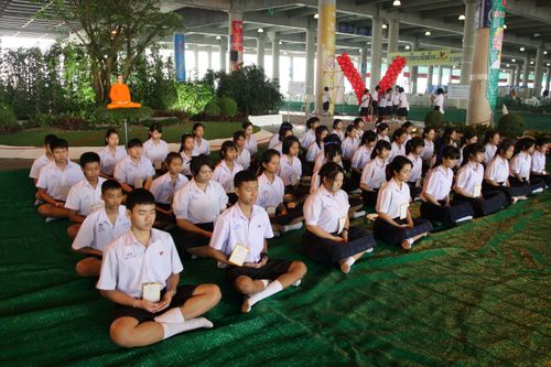 ภาพ No.1488:ปฏิบัติธรรม