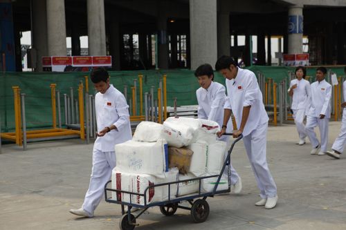 ภาพ No.1683:เจ้าหน้าที่อาสาสมัคร