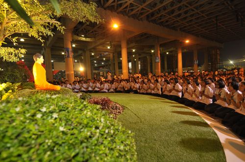 ภาพ No.1493:ปฏิบัติธรรม