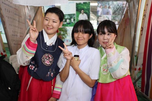 ภาพ No.1757:เจ้าหน้าที่อาสาสมัคร