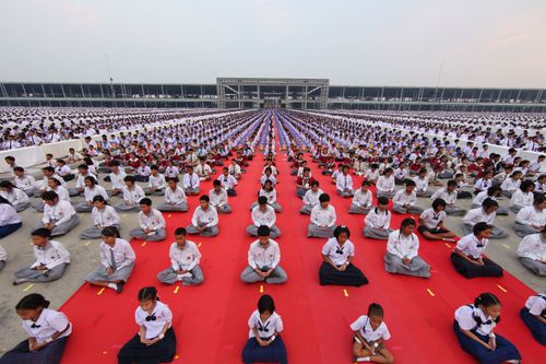 ภาพ No.1480:ปฏิบัติธรรม