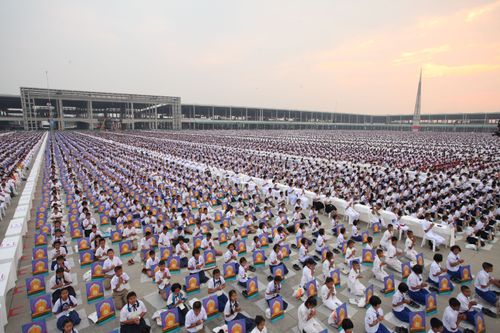 ภาพ No.1566:ภาพรวมที่ลานธรรม