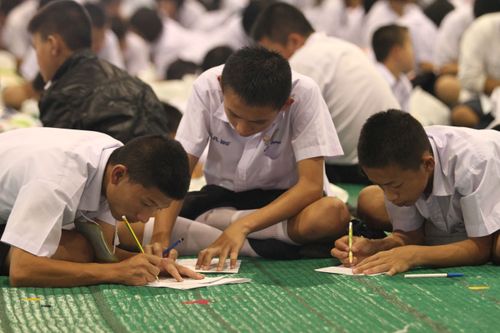 ภาพ No.1301:V-Star สอบ