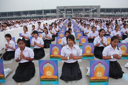 ภาพ No.1497:ปฏิบัติธรรม