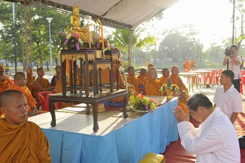 ภาพ No.3591:	พิธีถวายสังฆทานแด่คณะสงฆ์ 286 วัด ใน 4 จังหวัดภาคใต้ ครั้งที่ 79